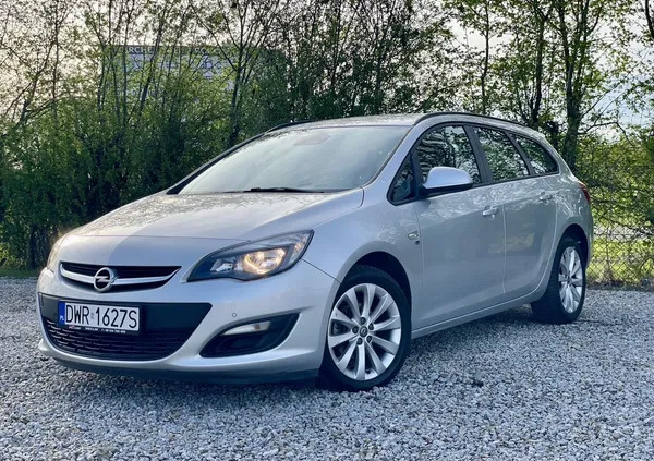 milanówek Opel Astra cena 29990 przebieg: 190000, rok produkcji 2012 z Milanówek